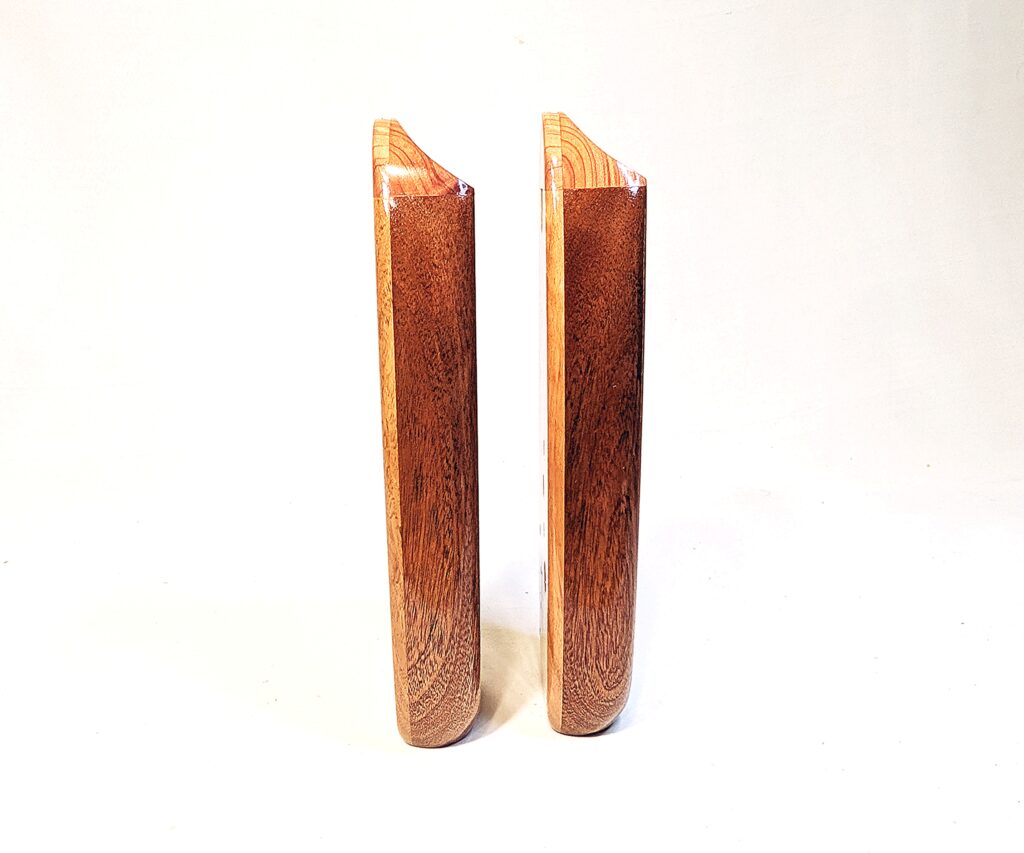 Bass B3 Ocarina Set - Ribbon Stripe Sapele, Curly Eucalyptus, Aromatic Cedar - Pic 4