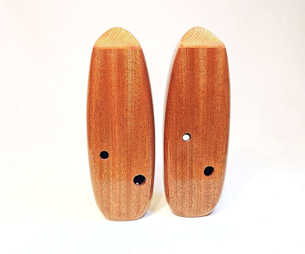 Bass B3 Ocarina Set - Ribbon Stripe Sapele, Curly Eucalyptus, Aromatic Cedar - Pic 5