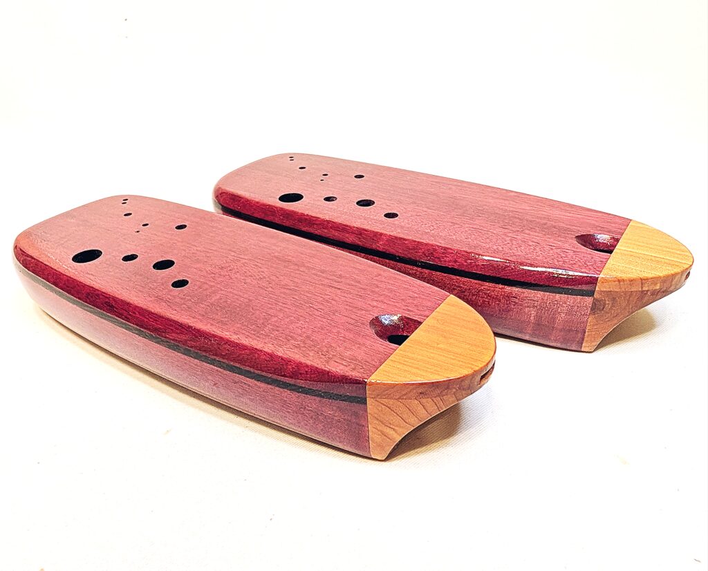 Bass C4 Wooden Inline Ocarina Set - Purpleheart, Wenge, Aromatic Cedar - Side 6